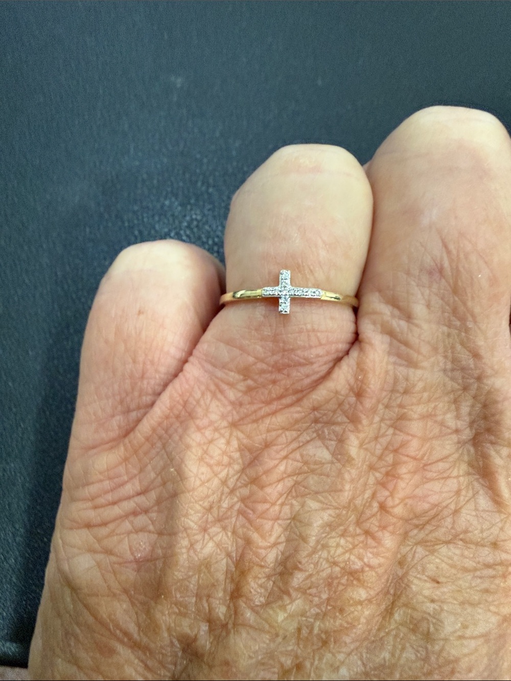 10K Gold Cross Diamond Accent Ring - Women Jewelry size 6.5.
